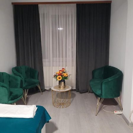Zenlux Hotell Iasi Eksteriør bilde