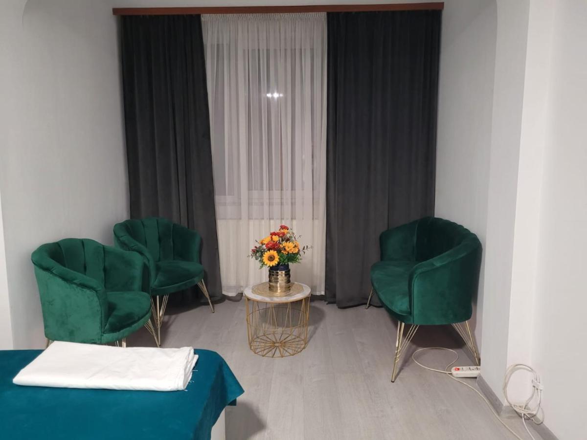 Zenlux Hotell Iasi Eksteriør bilde